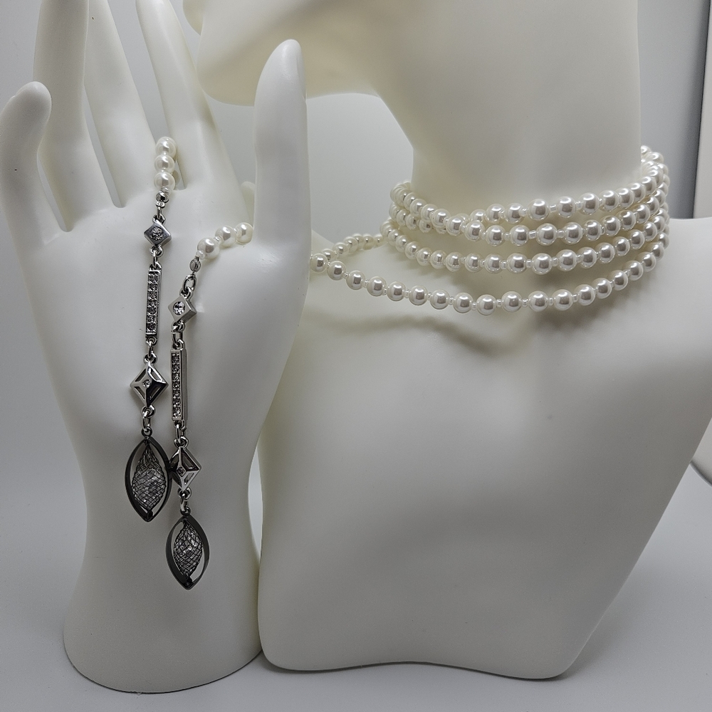 White House Black Market pearl wrap necklace